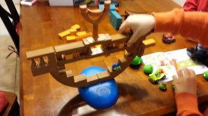 Angry Birds Go!! Jenga - Pirate Pig Attack