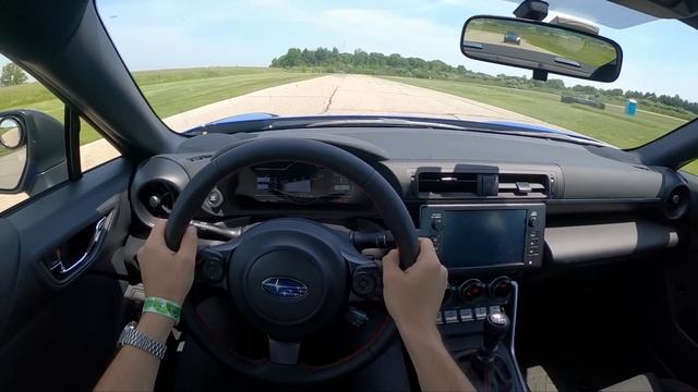 2022 Subaru BRZ vs. 987 Porsche Cayman S - BRZ Pushed to the Limit! смотреть онлайн