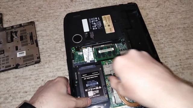 КУПИЛ 2 ИГРОВЫХ РЕТРО НОУТБУКА за 1500 РУБЛЕЙ часть 1 смотреть онлайн