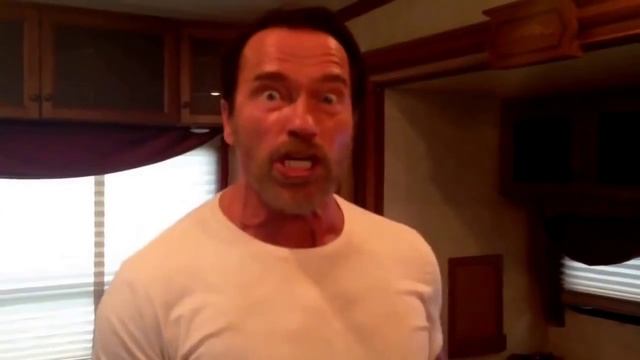 I Hope You'll Leave Enough Room For My Fist! - Arnold Schwarzenegger смотреть онлайн