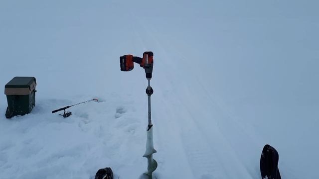 Ледобур + шуруповерт с китайским аккумулятором для милуоки 2704 18в в сравнении с оригиналом смотреть онлайн