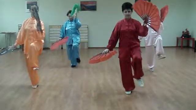10 форм тайцзи с веером смотреть онлайн