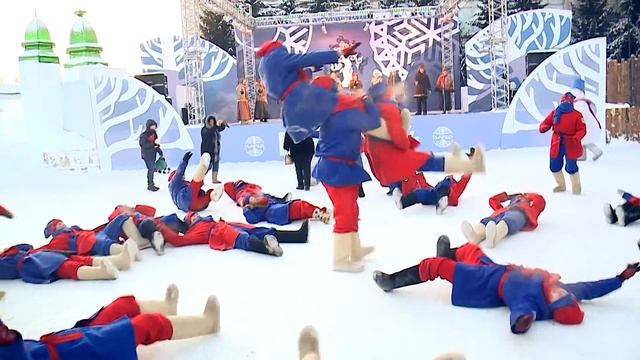 Скоморохи "Беловодья" устроили флешмоб смотреть онлайн