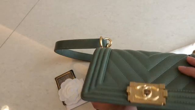 CHANEL BOY CHEVRON - MW FASHION TALKY смотреть онлайн