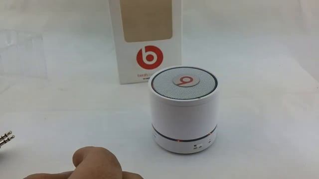 Brand-new Beats S08 bluetooth speaker with FM radio,handsfree,TF card slot смотреть онлайн