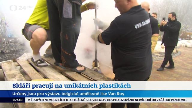 Skláři z Českolipska pracují na unikátních 25 kg plastikách. Umělecká sklárna Pačinek. смотреть онлайн