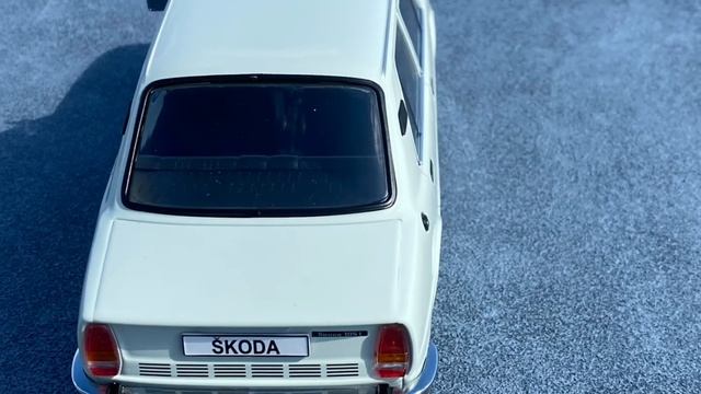 Diecast Model Car Škoda 105L смотреть онлайн