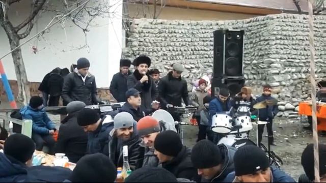 [ ФАРГОНА ТУМАНИДАГИ ]  ту́й кушиклари.  [FARG'ONA TUMANIDAGI ]  Tо'y Qushiqlari.