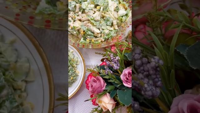 ЛЁГКИЙ И БЫСТРЫЙ САЛАТ ? ИЗ ПРОДУКТОВ КОТОРЫЕ ВСЕГДА ЕСТЬ ДОМА ? смотреть онлайн