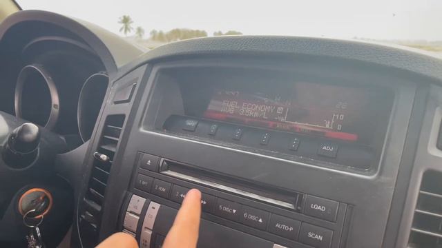 A detailed review of the Pajero 4th generation pajero 2013 model./Mitsubishi pajero off road смотреть онлайн