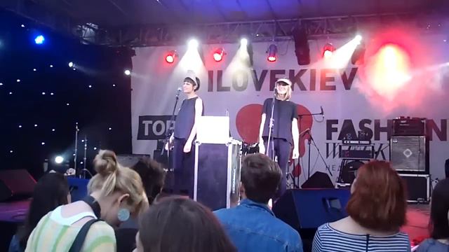 Volosy Ptytz - Наташа @ ILOVEKIEV 2012 смотреть онлайн