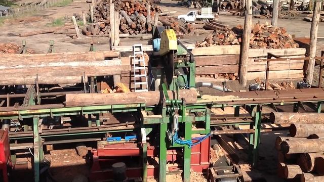 Hardwood Log Docker 3/3 смотреть онлайн