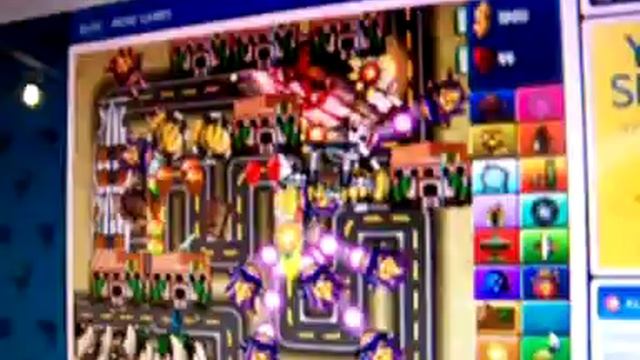 The Most Impressive Balloon Tower Defence Game Ever! смотреть онлайн