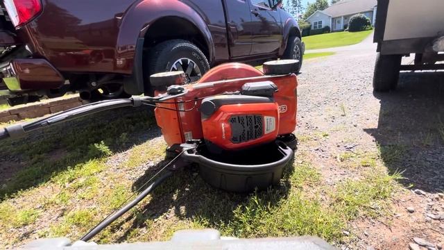 How to change the oil on a Husqvarna LC 151 / LC 151S смотреть онлайн