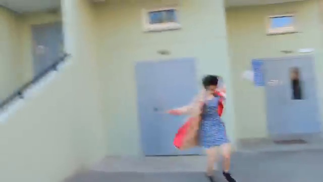 СЛИШКОМ ДЕРЗКАЯ НЯНЯ смотреть онлайн