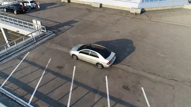 Toyota Corolla e120 GT 73 vs GTR 35 смотреть онлайн