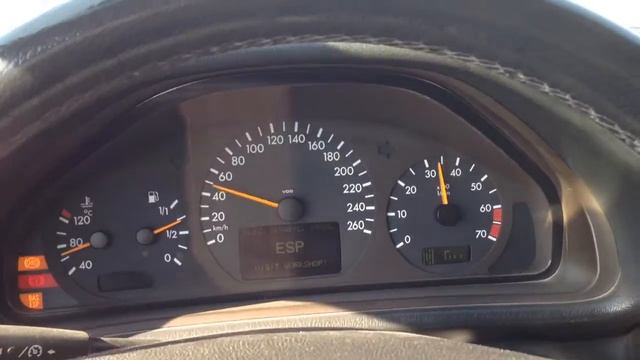 CLK 230 2001 W208 Display defective смотреть онлайн