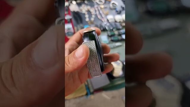 Нашёл ФОНАРИК жучок редкий смотреть онлайн