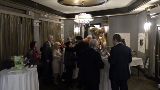 Рождественская встреча Владимира Холменко в "Метрополе" 2.04.2021 Видео - Александр Травин арТзаЛ смотреть онлайн