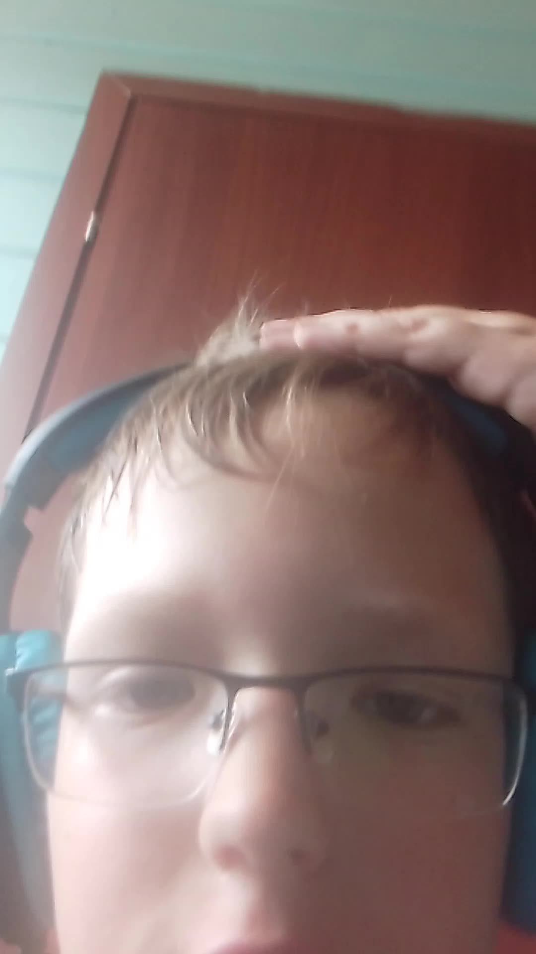 выполняю задания от подпишиков предлогайте и задавайте вопросы