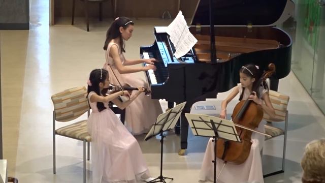 Beethoven Piano Trio Op. 1, No. 3 (ages 9, 11, 12) смотреть онлайн
