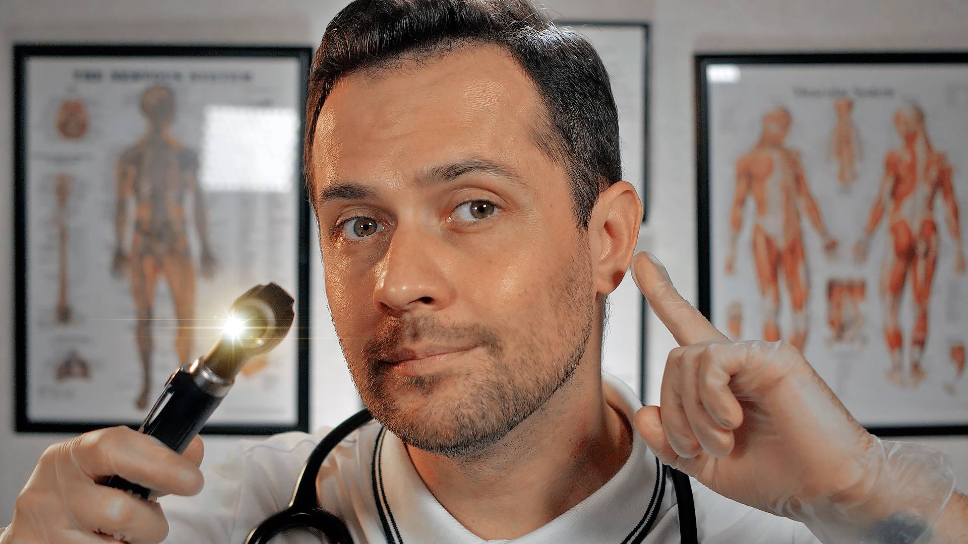 АСМР Быстрый Осмотр Ушек и Проверка Слуха у Доктора Детектеда смотреть онлайн