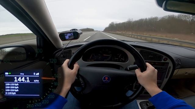 Saab 9-5 Aero (2004) - 250kp/h in an OLD SAAB? 2.3 Turbo Top Speed on German Autobahn. смотреть онлайн