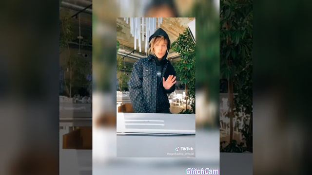 ОЙ СТО ПРОИЗОШЛО ОТ КУДА МИА смотреть онлайн