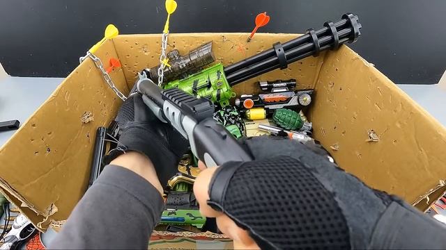 Оружия с ксго реалистичные игрушечные пистолеты, Tec-9, пистолеты для метания бус, нож и снаряжение смотреть онлайн
