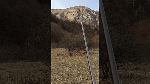 АласТВ. Абрек Зелимхан скрывался в пещере на вершине этой горы, и который ушёл из окружения войск. смотреть онлайн