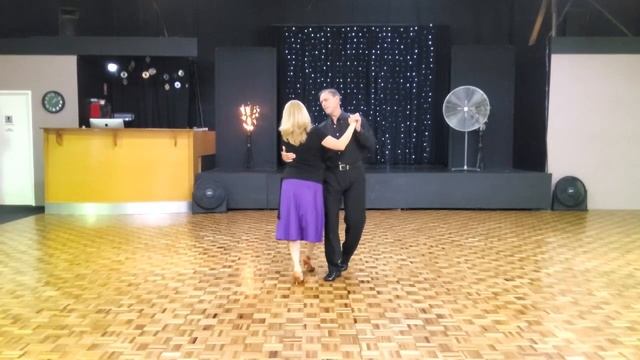 Mayfair Quickstep Sequence Dance Instruction смотреть онлайн