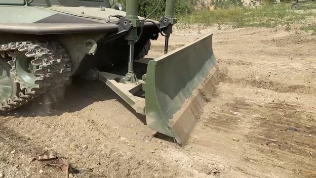 МТЛБ с отвалом (ТГ126-04) (ИЗГТ) смотреть онлайн