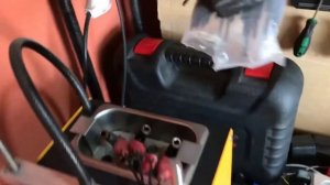 Машина не заводится с первого раза, и долго крутит стартёр не ровная работа двигателя