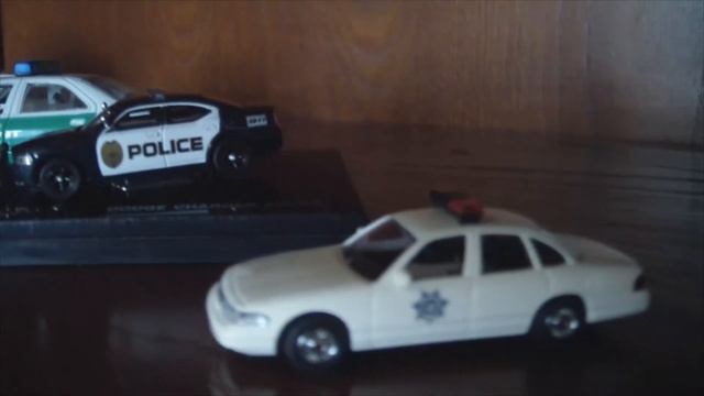 Diecast Police Car смотреть онлайн