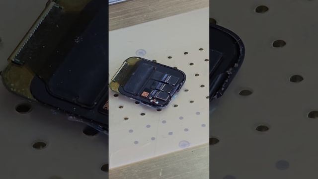 Поменять стекло на Apple watch SE? Не проблема! смотреть онлайн