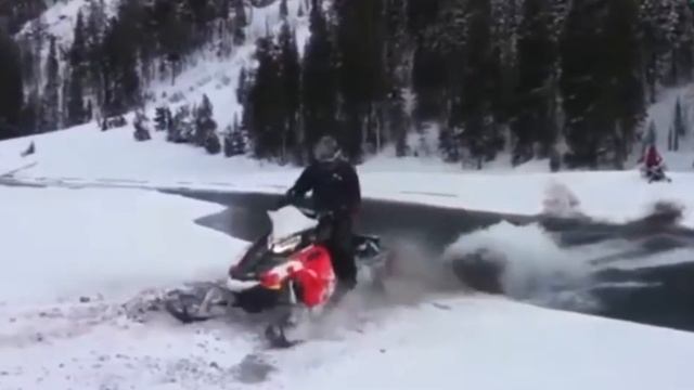 ЖЕСТЬ НА СНЕГОХОДАХ