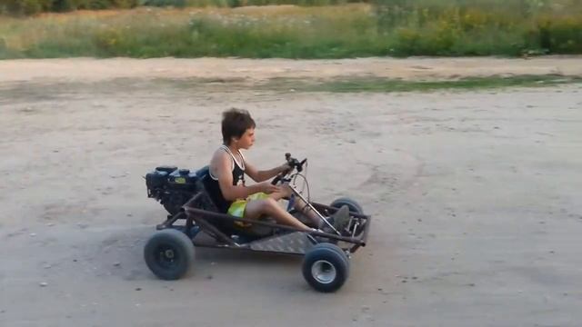 Покатушки на самодельном "минибагги" (drift go kart, dune buggy) смотреть онлайн