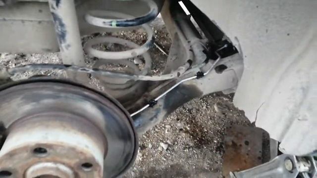 Пассат б5 заменил тормозную трубку. смотреть онлайн