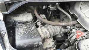 Hyundai Grand Starex - слив жидкости картерных газов после поездки в Крым. Carter leaks.mp4