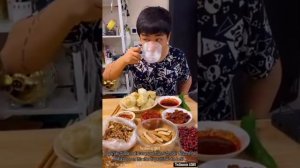 ?Китайцы едят на камеру / Как едят китайцы!?!? ?