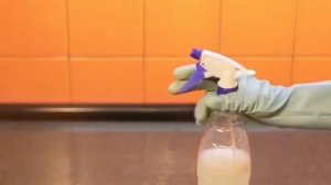 как легко почистить грязный диван. лайфхак