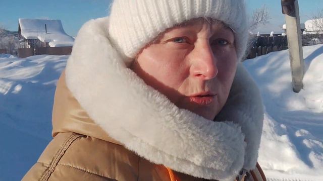 Будни на Северном Урале. Прогулка по магазинам.Показываю нашу деревню. смотреть онлайн