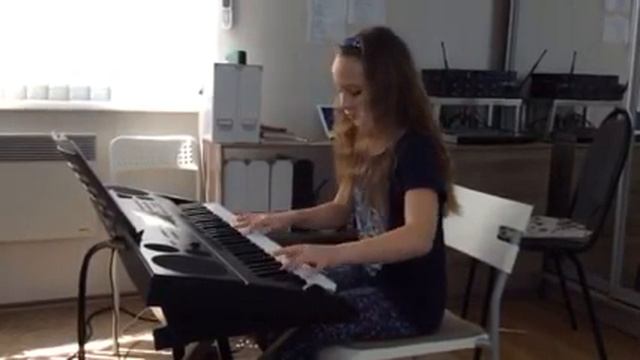 Лиза Хайрутдинова. СветлячОК вокальная студия смотреть онлайн