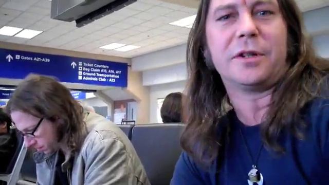 Matt Pike Interview @ Dallas Airport 2010 смотреть онлайн