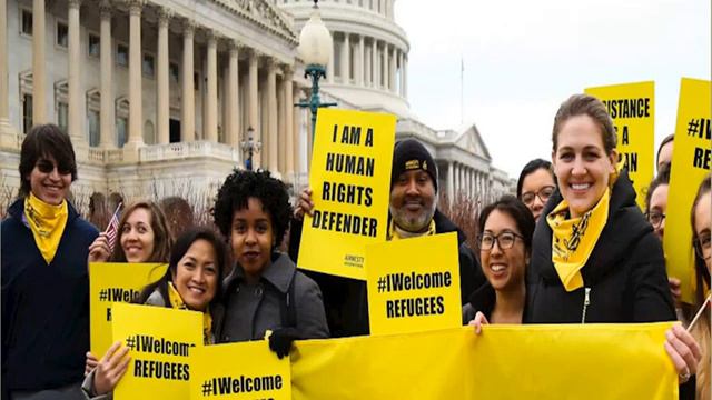 Amnesty обвиняет Латвию в жестоком обращении с мигрантами на границе с Беларусью смотреть онлайн