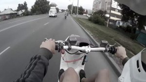 СТАНТ YAMAHA BWS | ДИКИЙ СТАНТ ТОЛПОЙ ПО ГОРОДУ | ПАДЕНИЕ С HONDA DIO