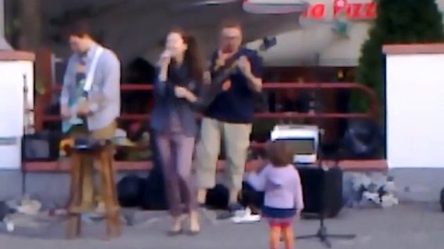 Уличные музыканты на К. Маркса г. Минск смотреть онлайн