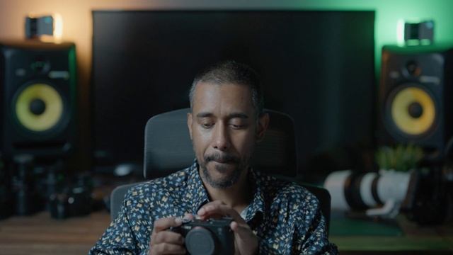 Why should you buy the Sony A7C Camera? A quick review of the advantages and disadvantages. смотреть онлайн