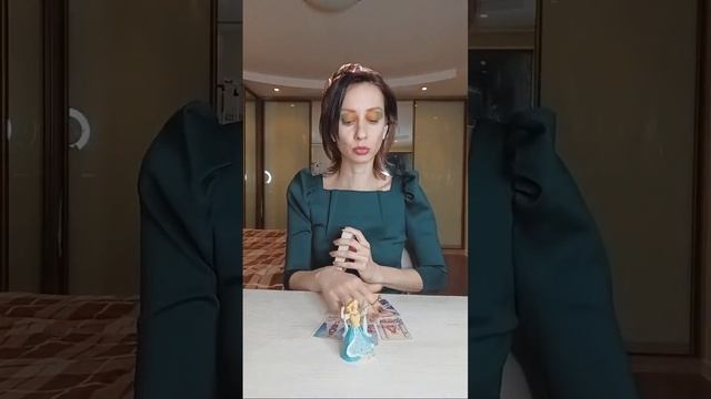 Таро прогноз на финансы. Расклад на деньги смотреть онлайн
