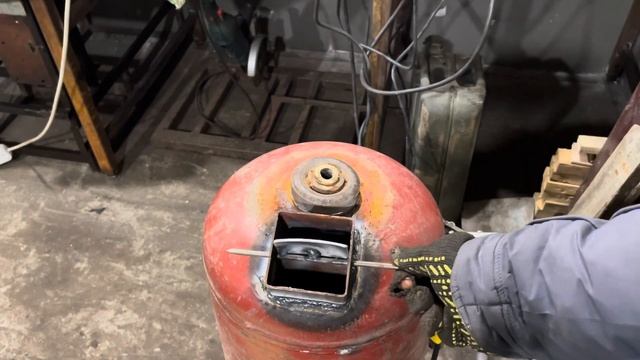 Буржуйка из газового баллона смотреть онлайн